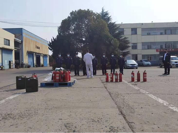 獵鷹保安公司積極組織，開展消防實戰(zhàn)演練，防患于未“燃”